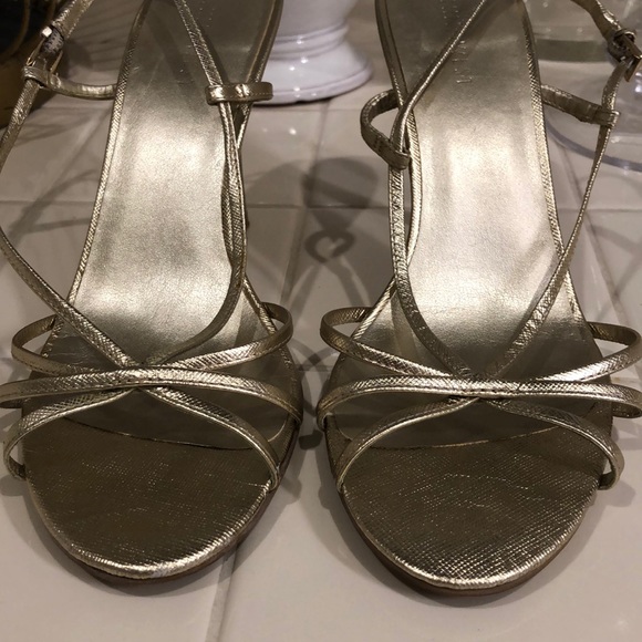 Nine West light gold heels - Picture 2 of 5